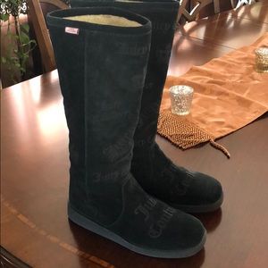 Juicy black boots use one time good condition